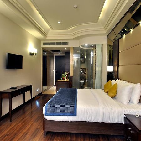 The Cove Hotel Panchkula Extérieur photo