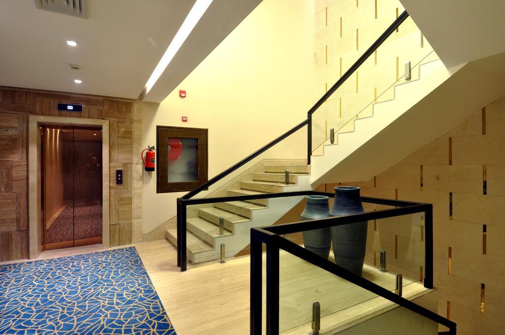 The Cove Hotel Panchkula Extérieur photo